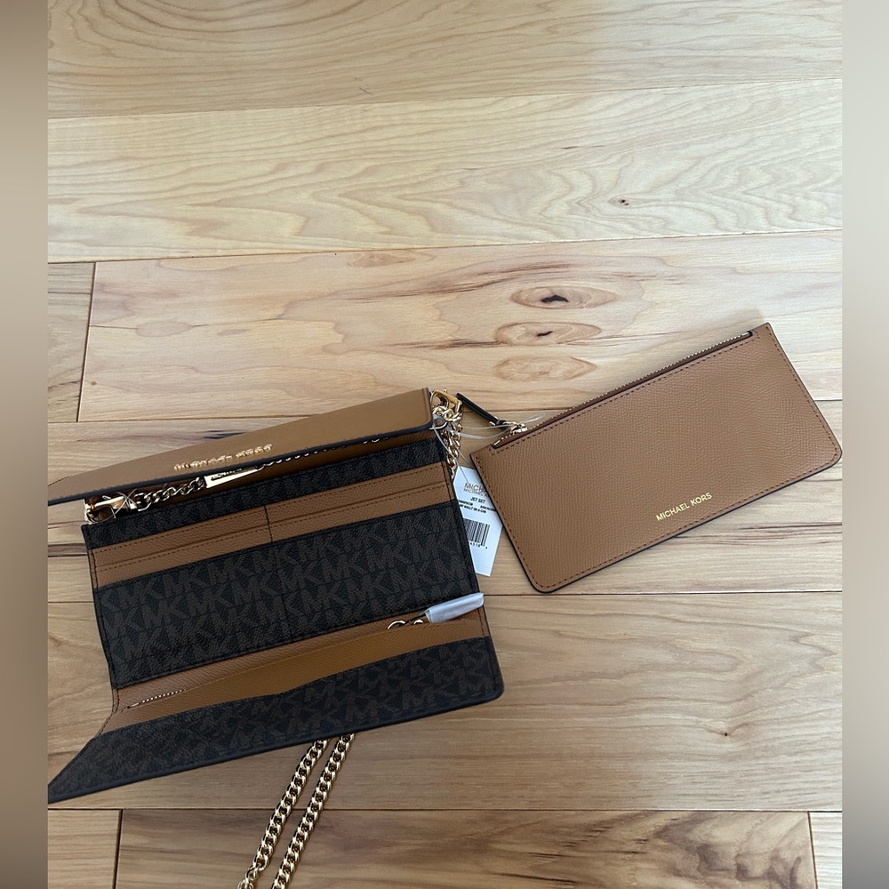 Michael Kors Jet Set Cross Body